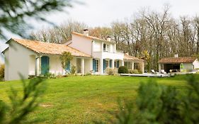 Chambre d'Hôtes La Courbe